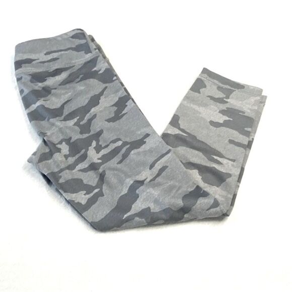 ATHLETA GIRLS CAMO LEGGINGS - Picture 2 of 8